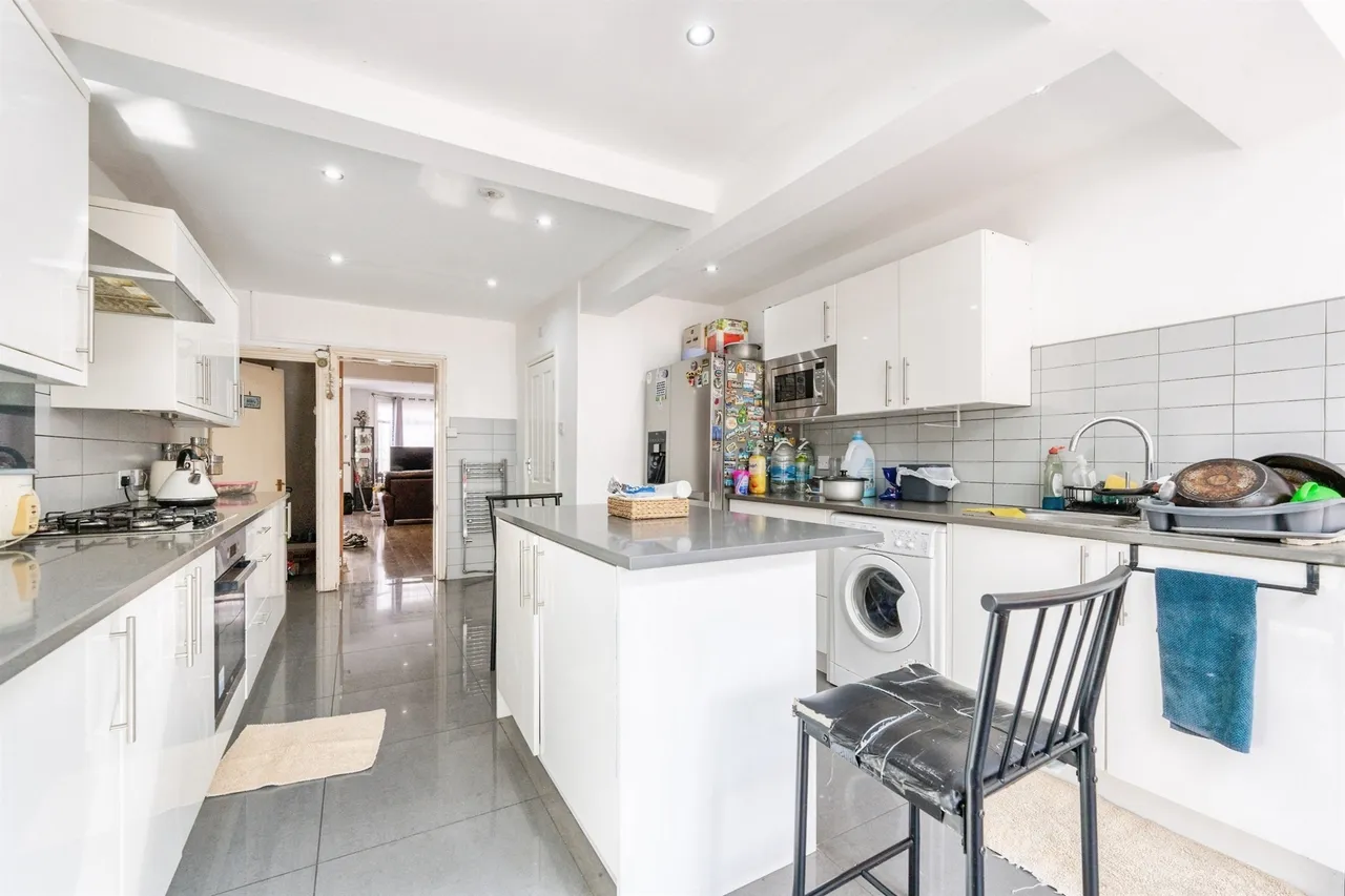 Chester Road, Watford, photo 5
