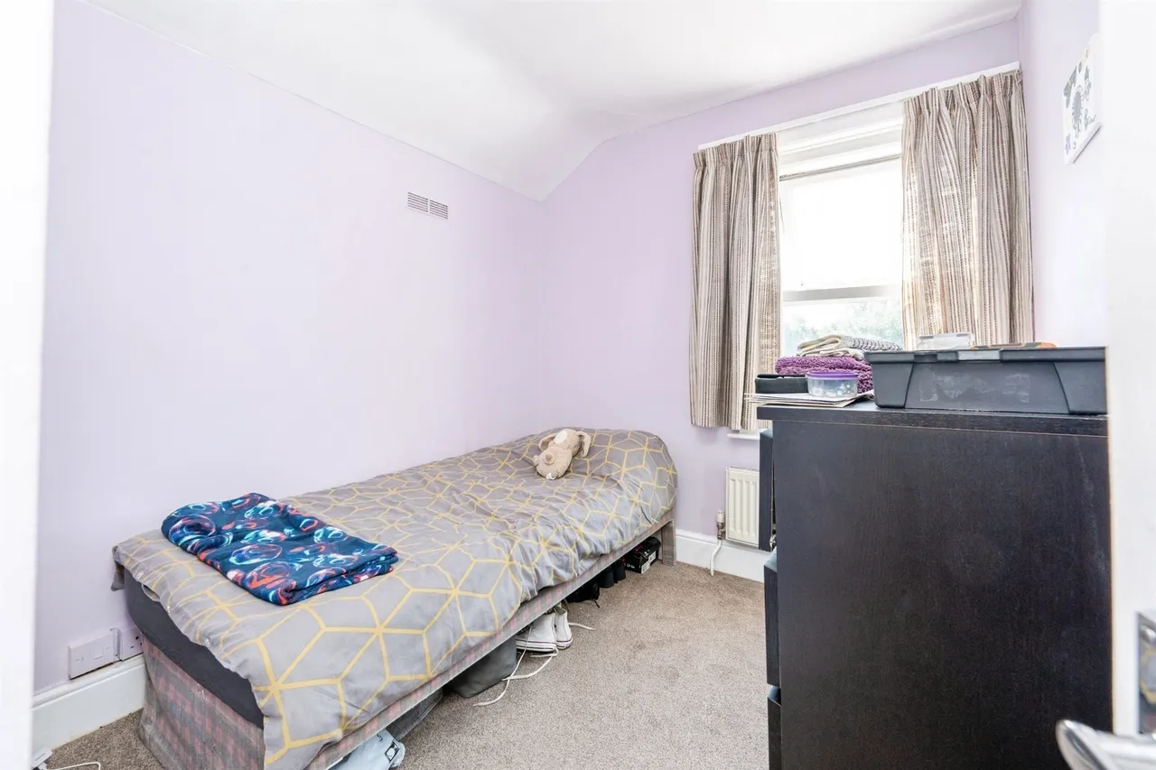 Chester Road, Watford, photo 9