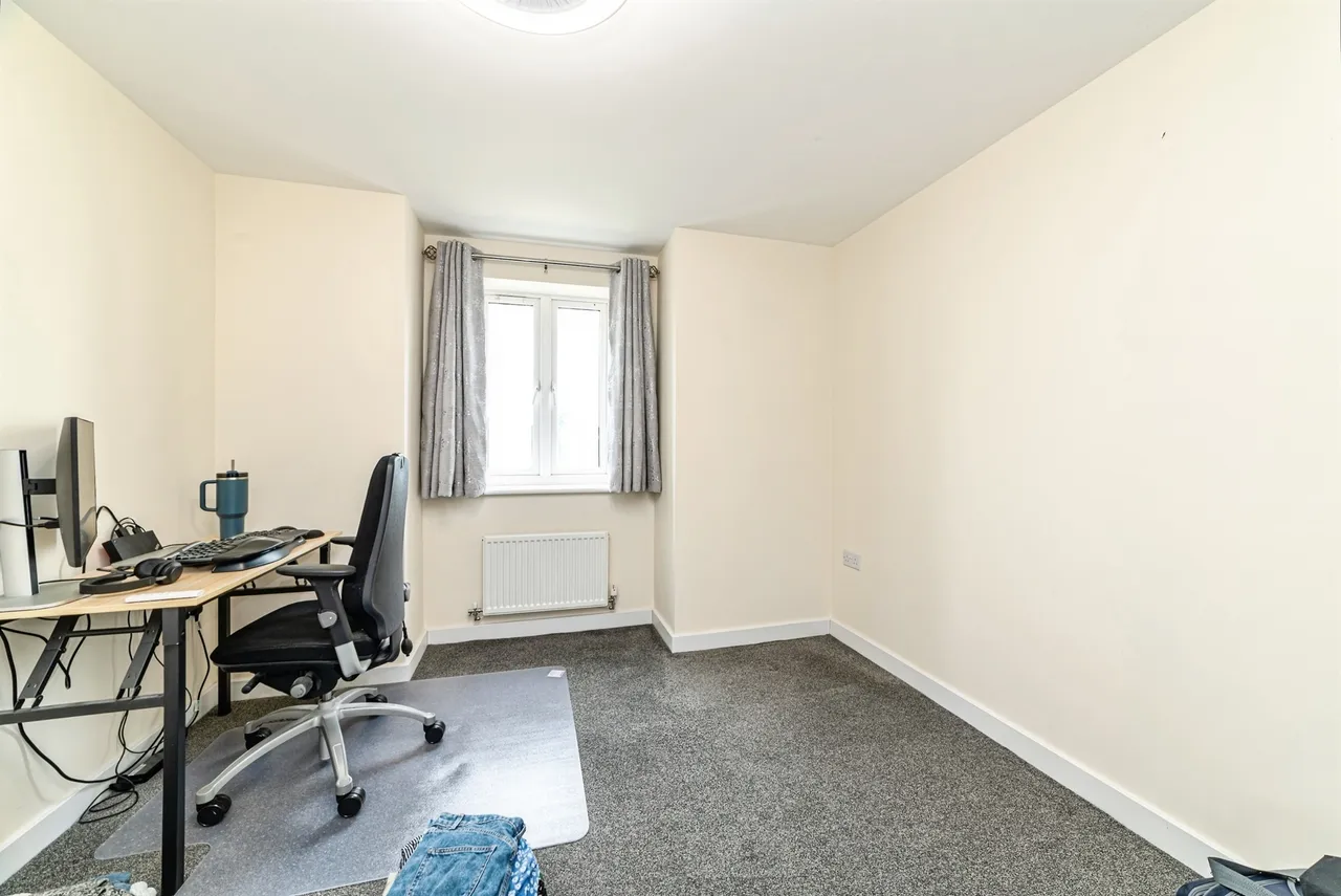 St. Catherine Road, Basingstoke, RG24, photo 7