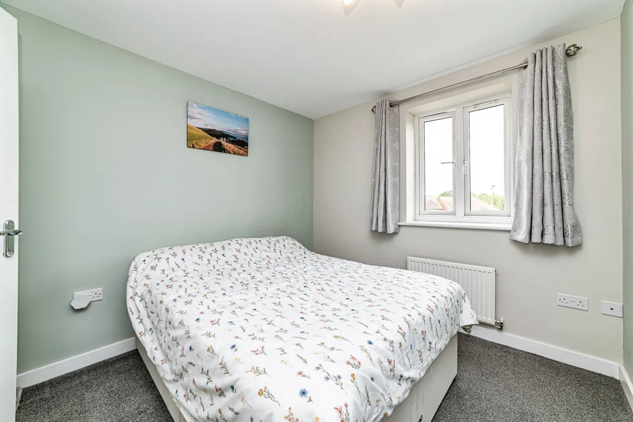 St. Catherine Road, Basingstoke, RG24, photo 3