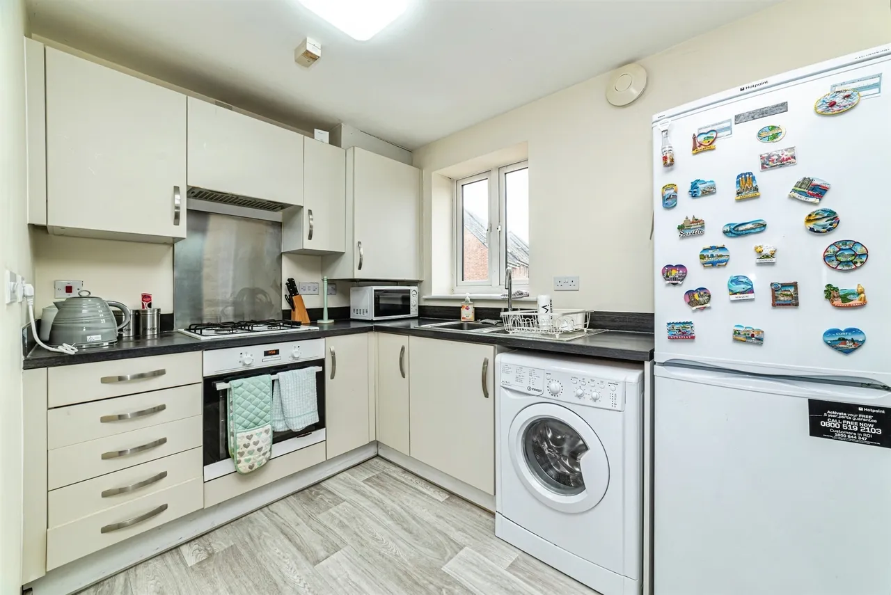 St. Catherine Road, Basingstoke, RG24, photo 2