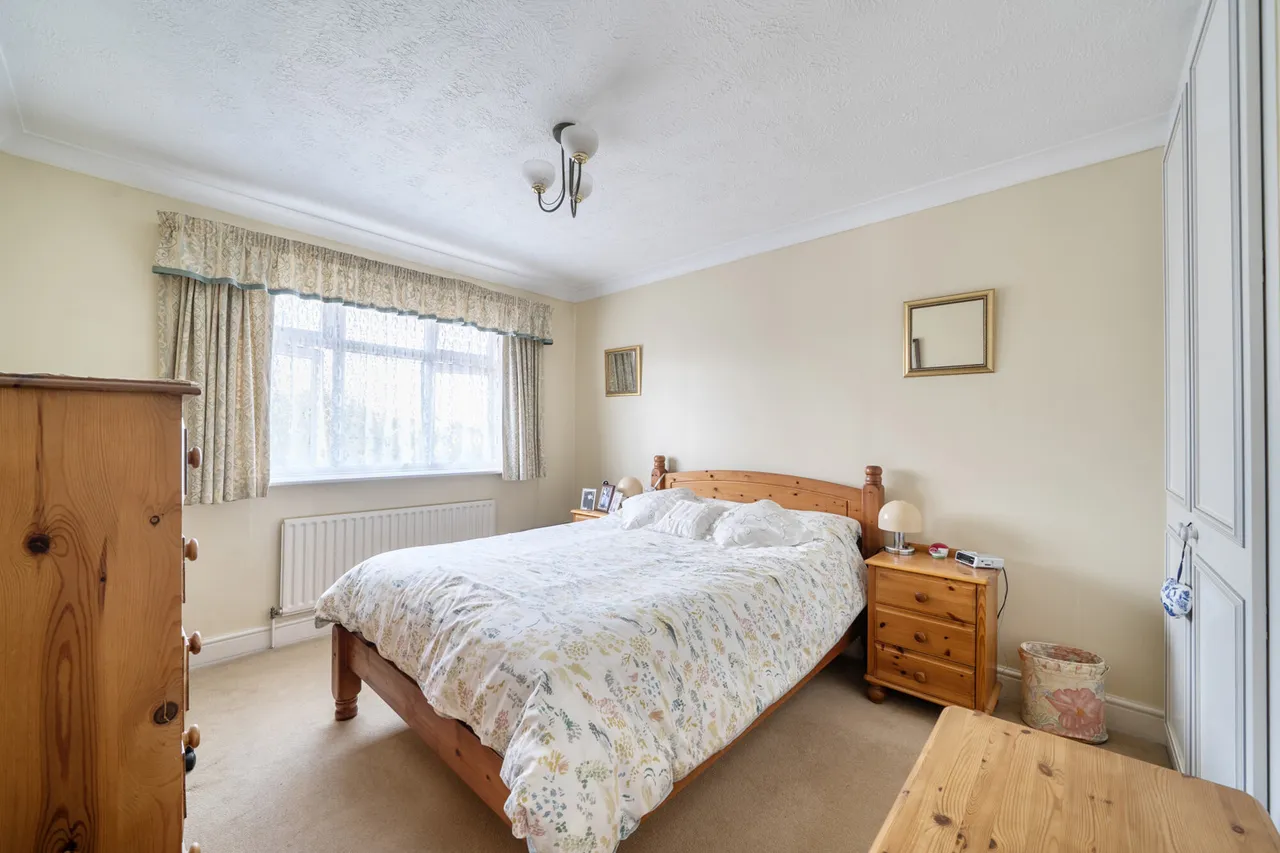 Exceptional Family Home in One of Hayes Most Prestigious Cul-de-Sacs, UB4, photo 5