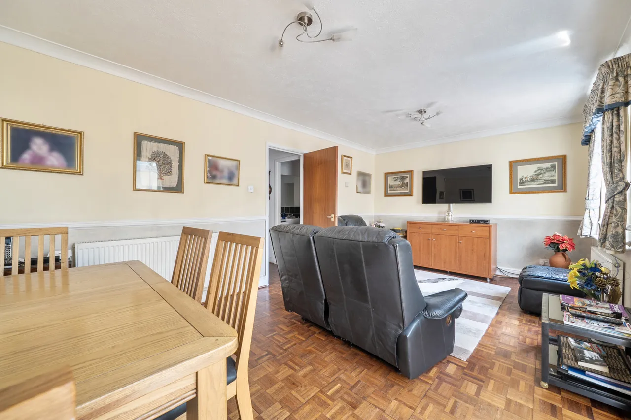 Exceptional Family Home in One of Hayes Most Prestigious Cul-de-Sacs, UB4, photo 14