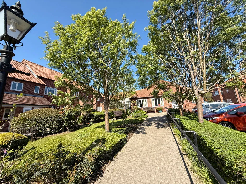 Premier Court, Grantham, photo 2