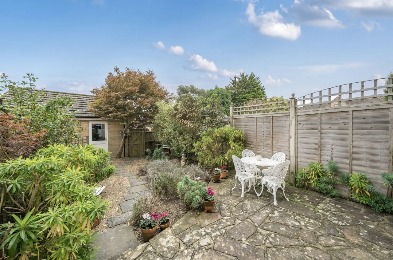 King George Gardens, Chichester, PO19, photo 22