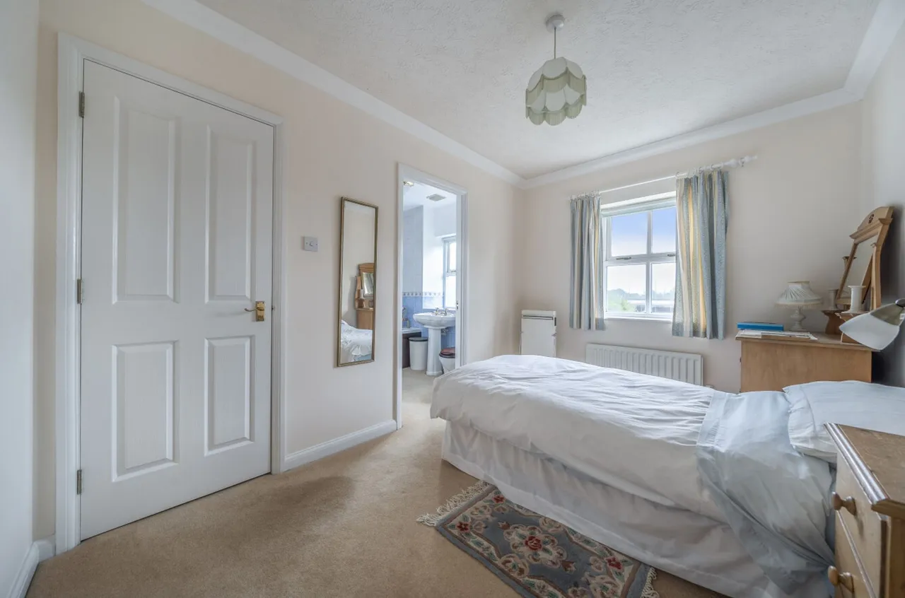 King George Gardens, Chichester, PO19, photo 20