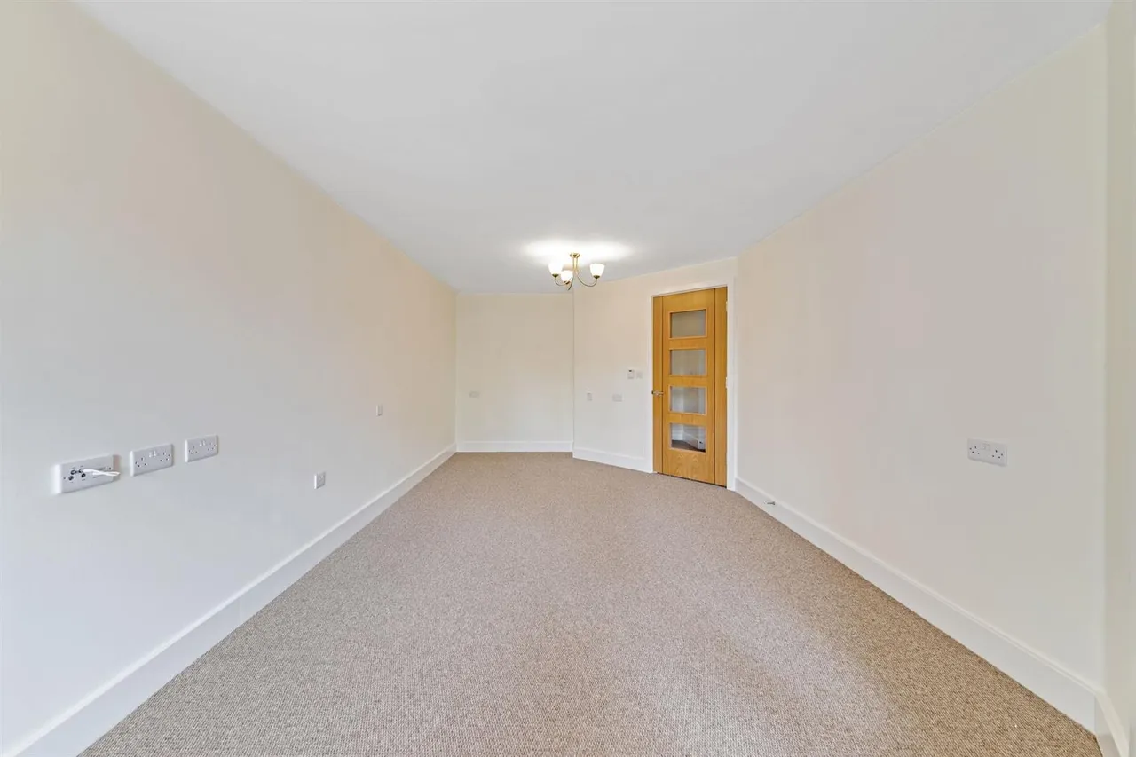 Shotfield, Wallington, SM6, photo 22