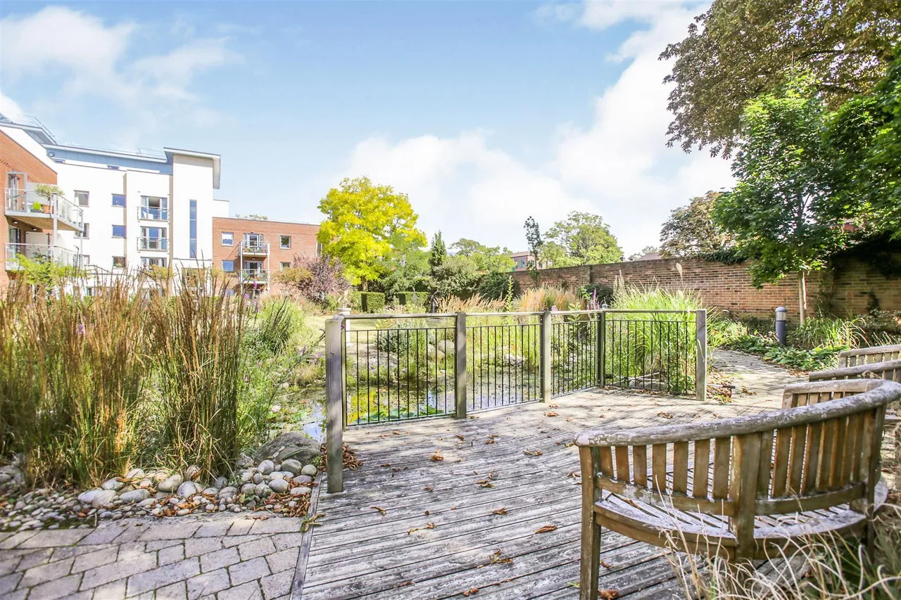 Shotfield, Wallington, SM6, photo 14