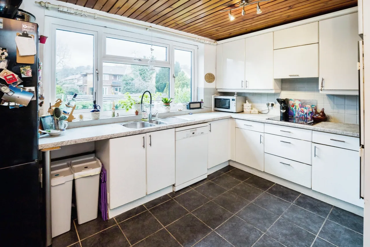 Ruthin Road, Gwernymynydd, CH7, photo 3