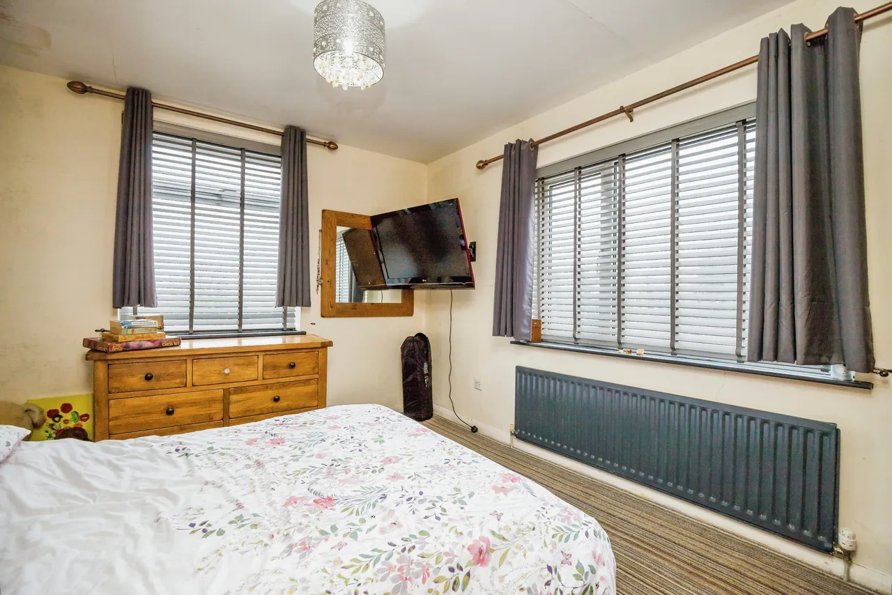 Ruthin Road, Gwernymynydd, CH7, photo 11