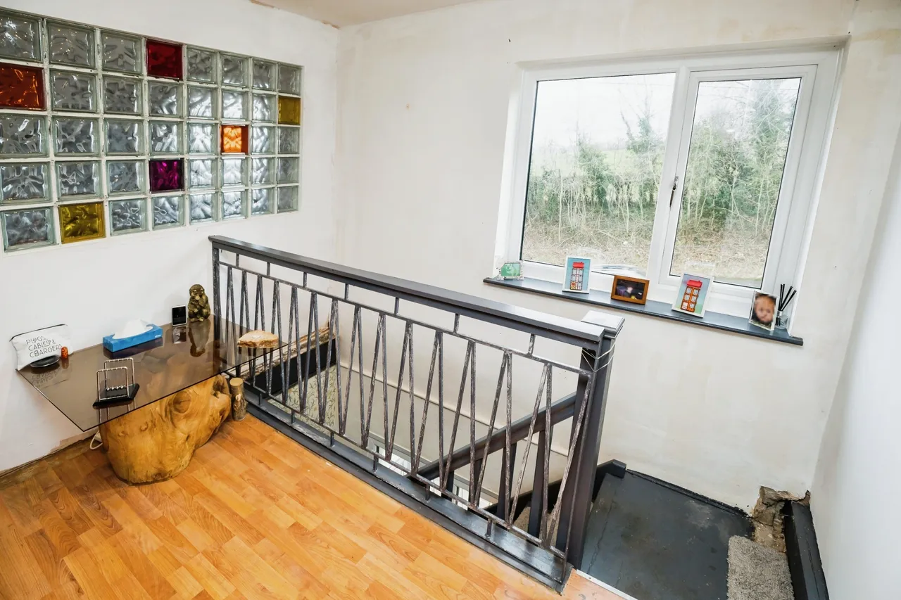 Ruthin Road, Gwernymynydd, CH7, photo 6
