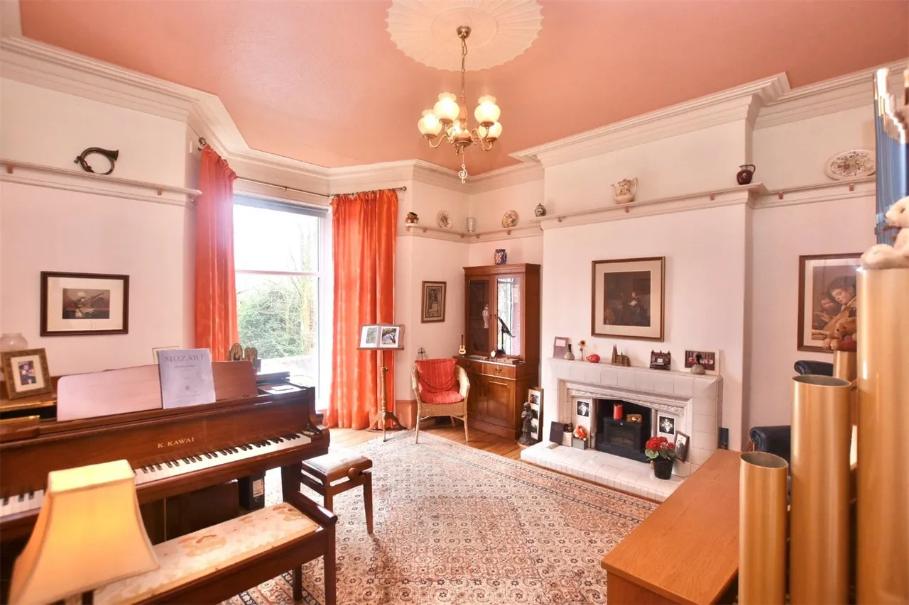 Alexandra Road, Blackburn, Lancashire, BB2, photo 2