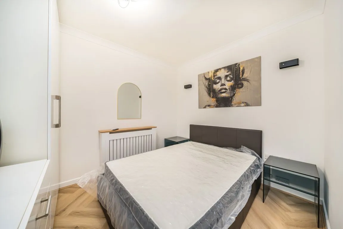 Mapleton Road, SW18, photo 3