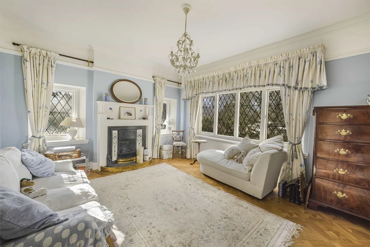 Hale, Altrincham, photo 14