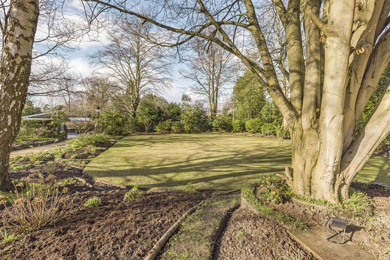 Hale, Altrincham, photo 2