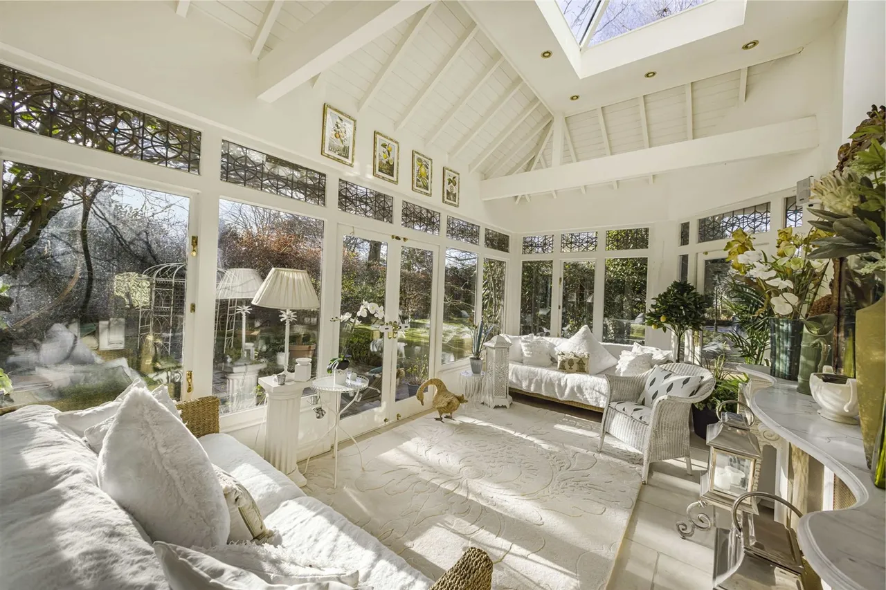 Hale, Altrincham, photo 10