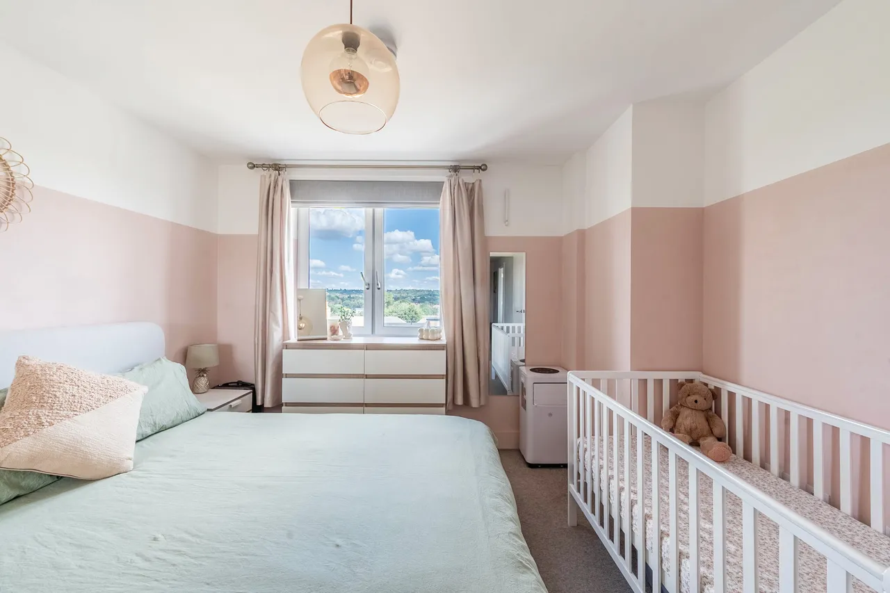 Edgware, HA8, photo 7