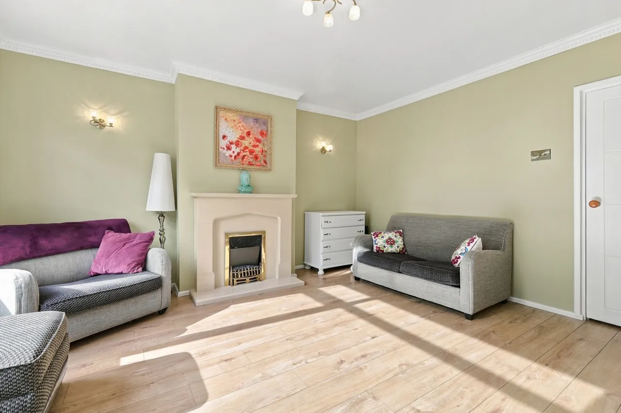 Ingreway, Romford, RM3, photo 11