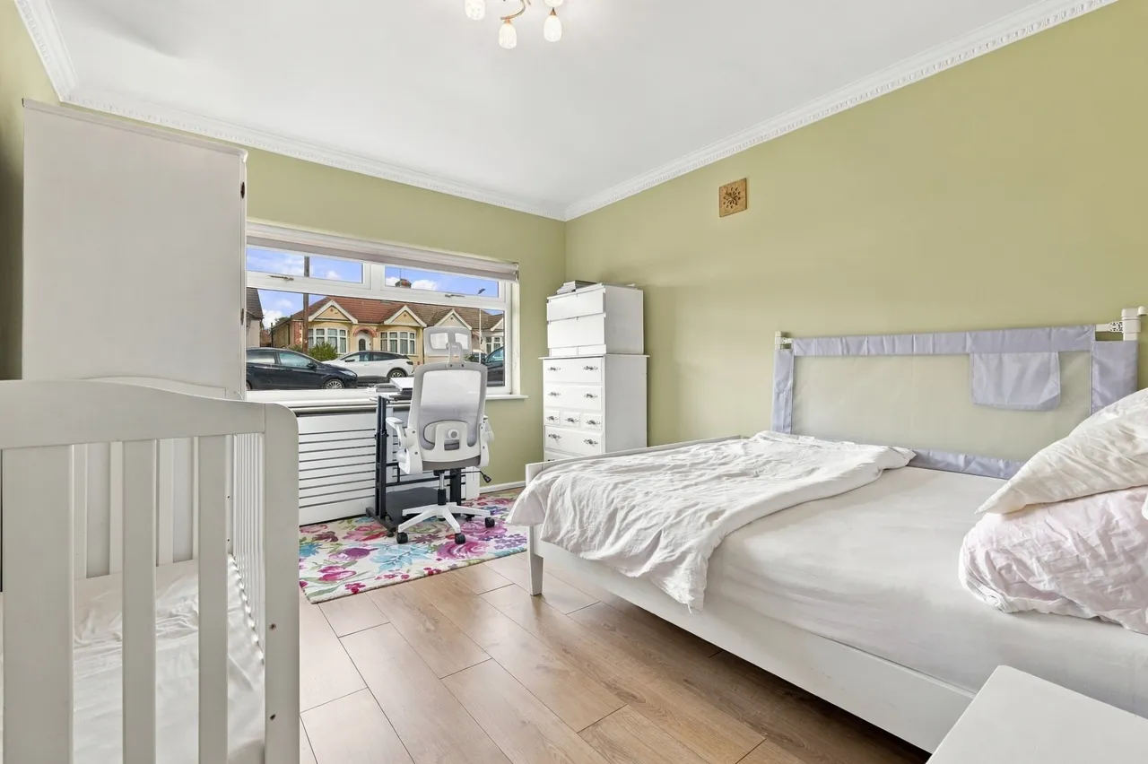 Ingreway, Romford, RM3, photo 18