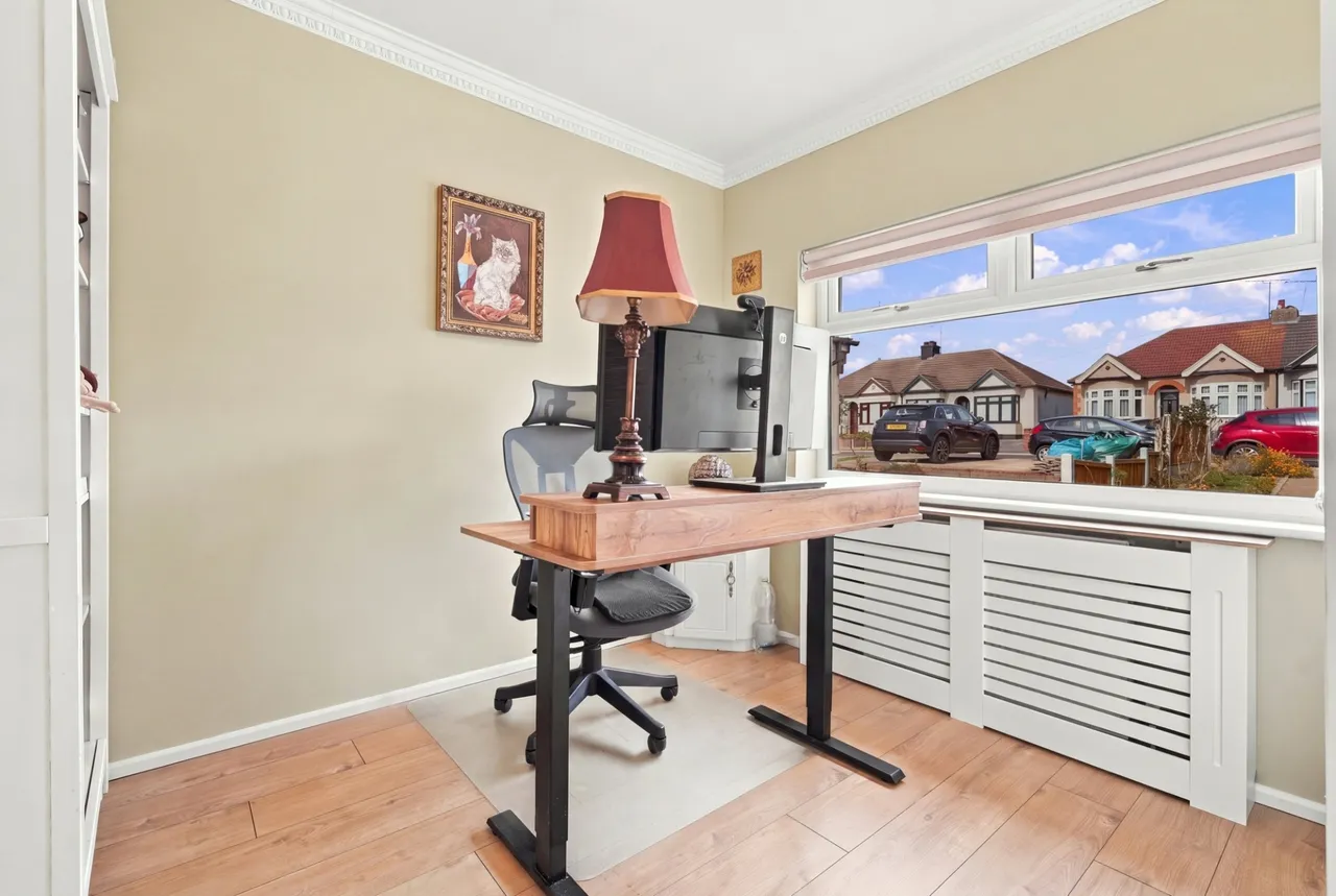 Ingreway, Romford, RM3, photo 23