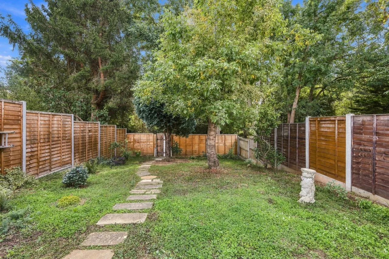 Ingreway, Romford, RM3, photo 10
