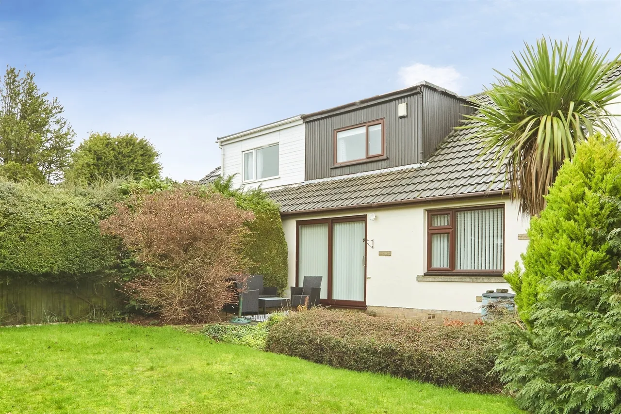 Heaton Close, Bingley, BD16, photo 20