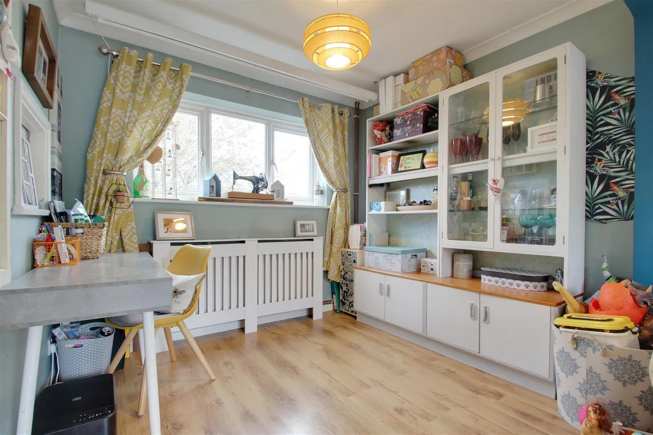 Mulberry Gardens, Goring-By-Sea, Worthing, photo 10