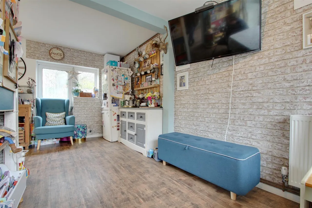 Mulberry Gardens, Goring-By-Sea, Worthing, photo 5