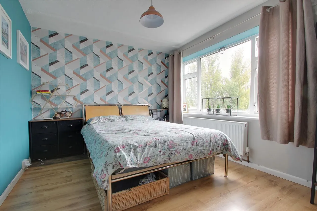 Mulberry Gardens, Goring-By-Sea, Worthing, photo 12