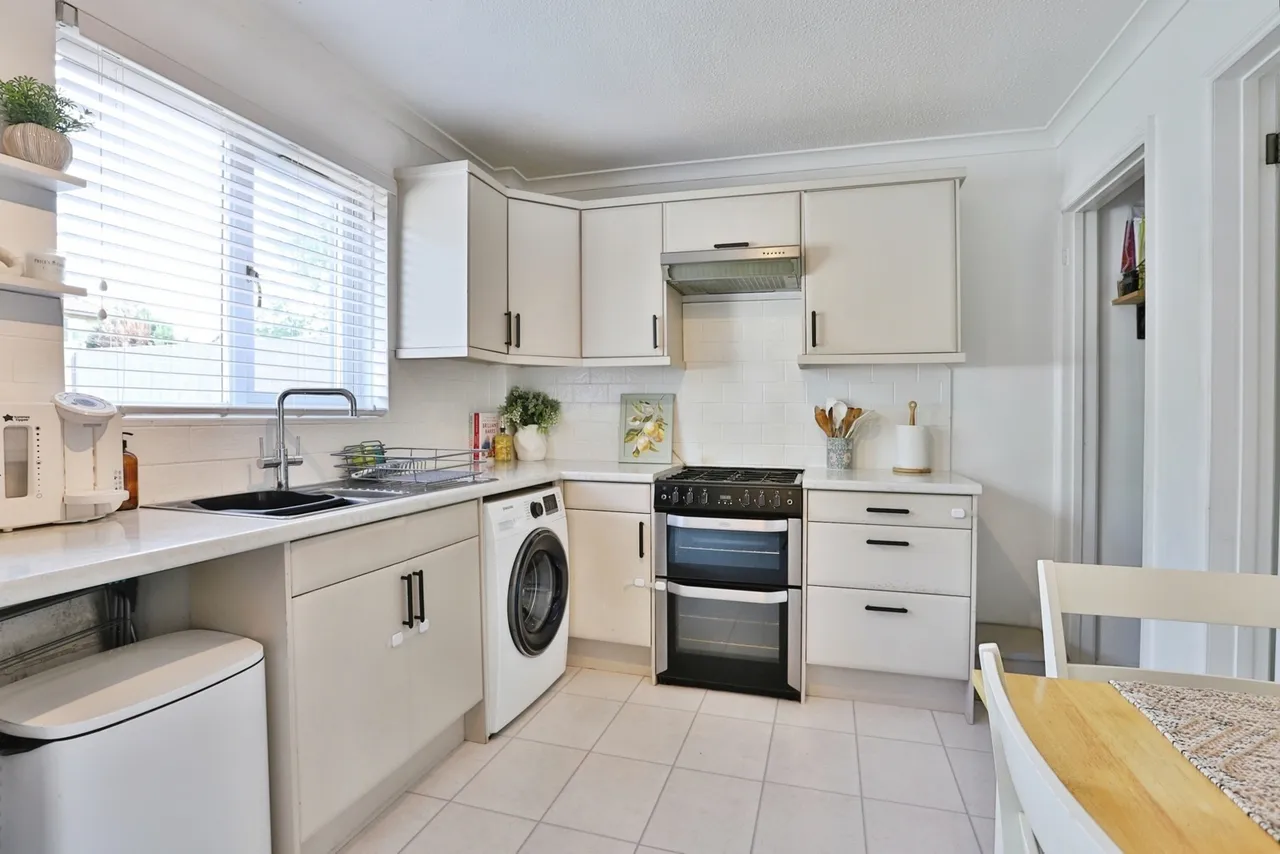 Nursling Green, Throop, BH8, photo 5