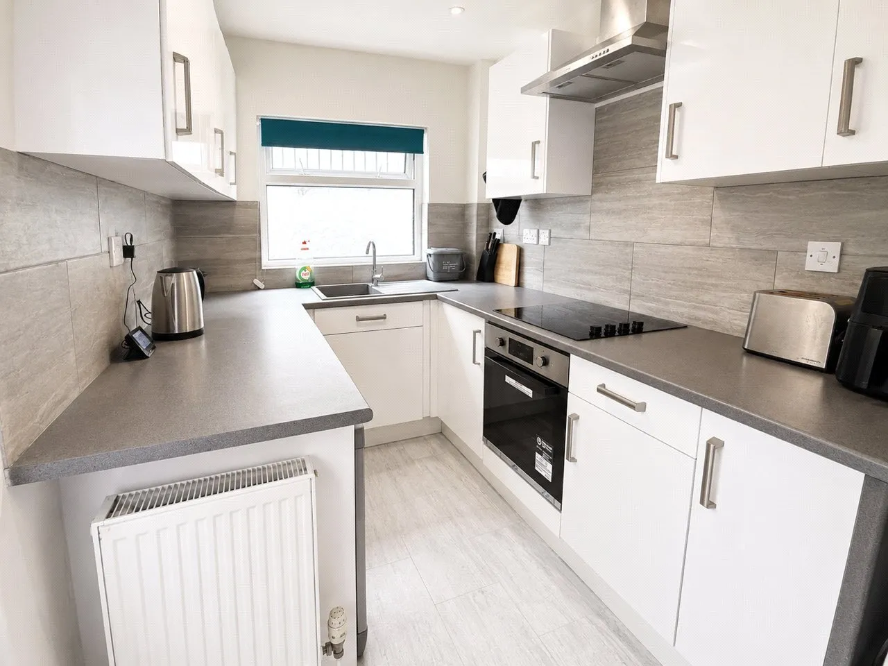 Robert Street, Milford Haven, SA73, photo 7