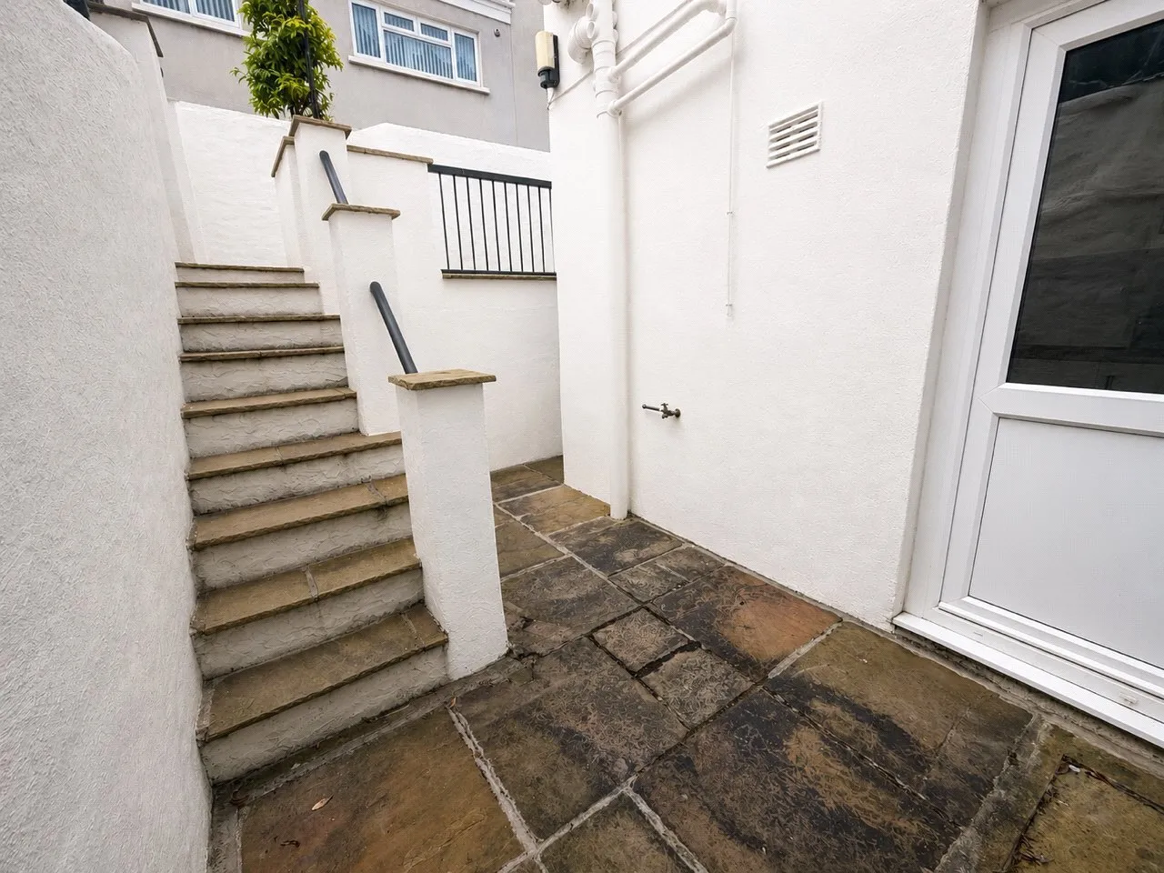 Robert Street, Milford Haven, SA73, photo 13