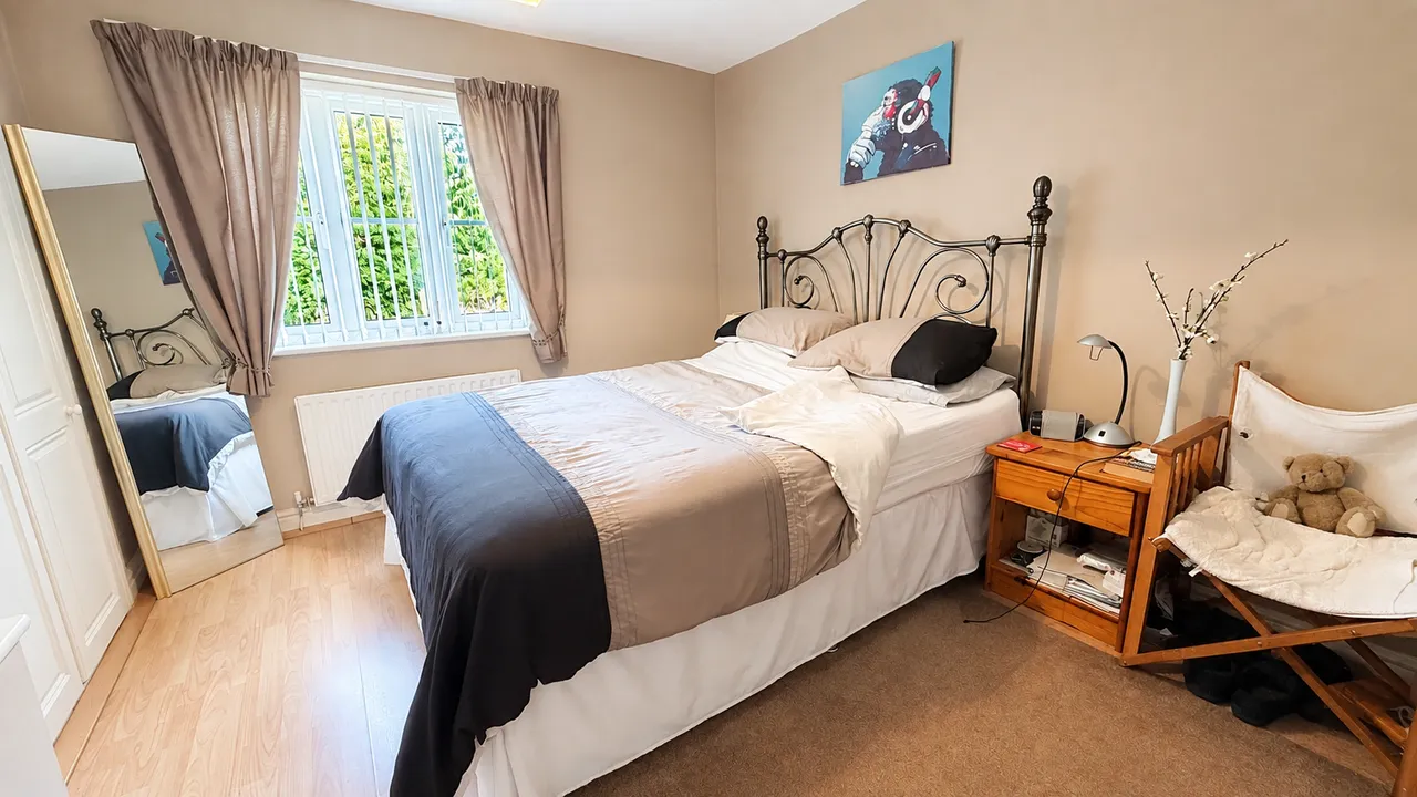 Petrel Close, Stockport, SK3, photo 8