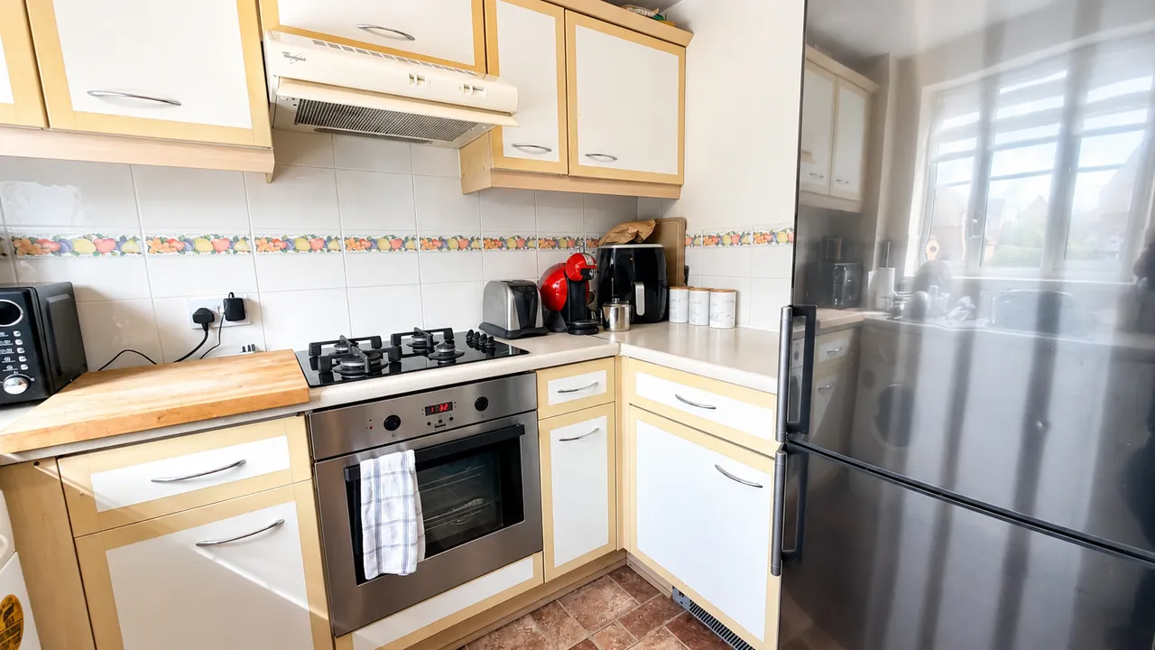 Petrel Close, Stockport, SK3, photo 21
