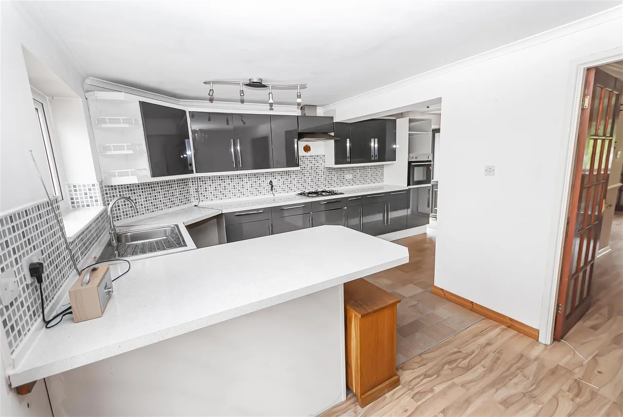 Bembridge Drive, Bolton, BL3 1RJ, photo 5