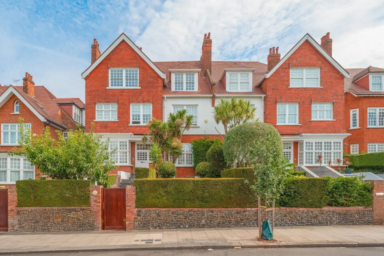 Bracknell Gardens, Hampstead, NW3, photo 27