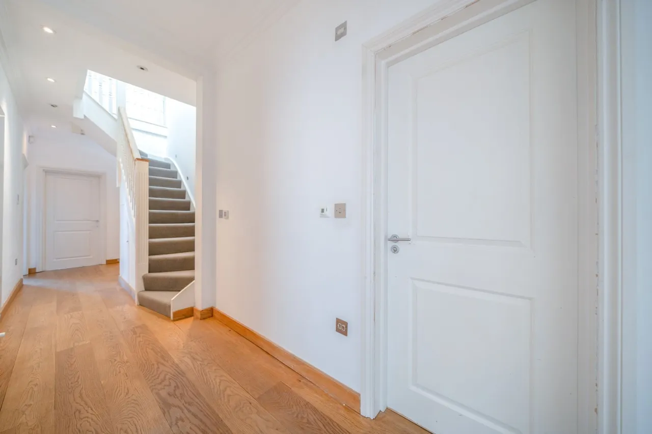 Bracknell Gardens, Hampstead, NW3, photo 10