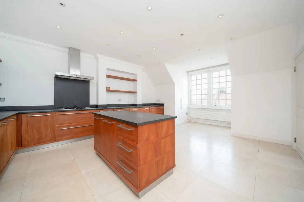 Bracknell Gardens, Hampstead, NW3, photo 21