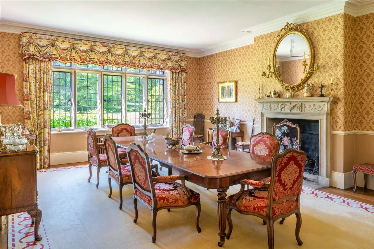 Ampney Crucis, Cirencester, Gloucestershire, GL7 5RR, photo 7