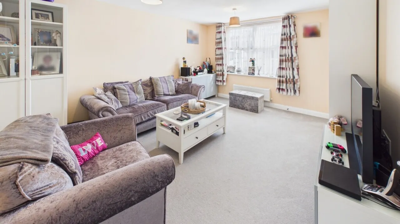 Wexford Way, Bury St Edmunds, IP32, photo 2