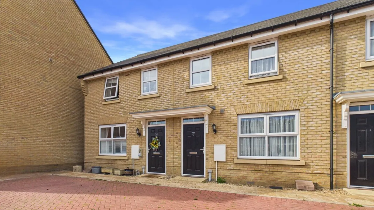 3 bed house for sale, Wexford Way, Bury St Edmunds, IP32