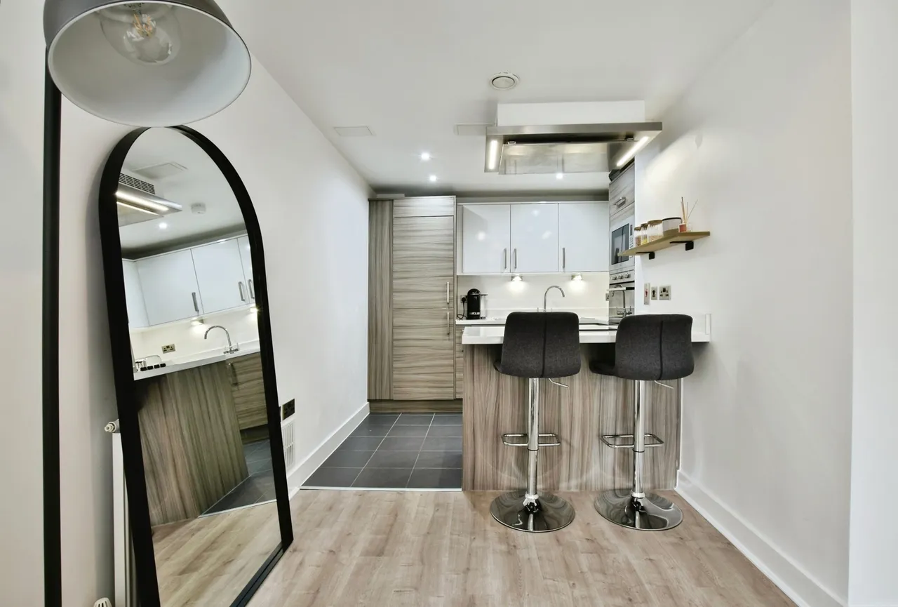 Woodfield Road, Broadheath, Altrincham, WA14, photo 6