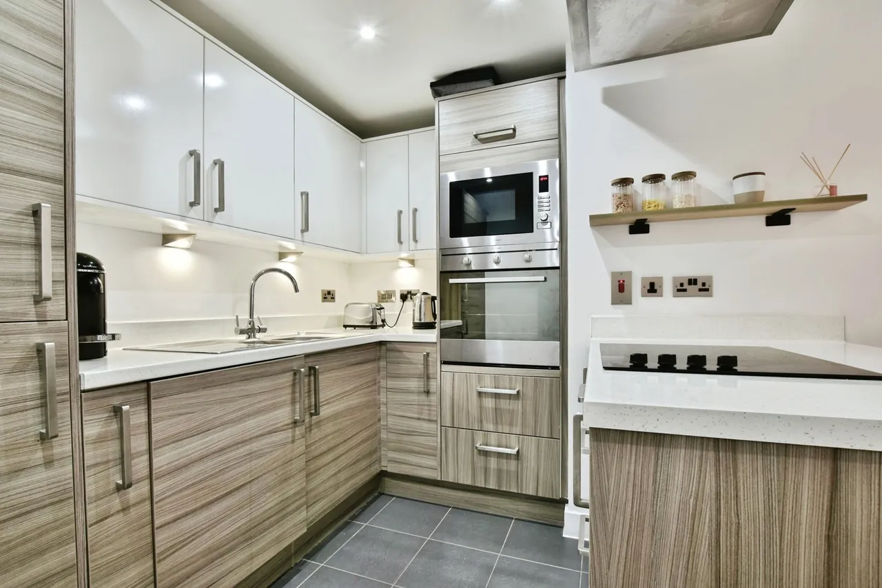 Woodfield Road, Broadheath, Altrincham, WA14, photo 11