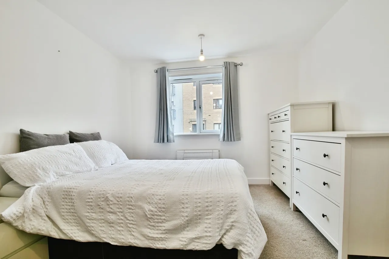 Woodfield Road, Broadheath, Altrincham, WA14, photo 14