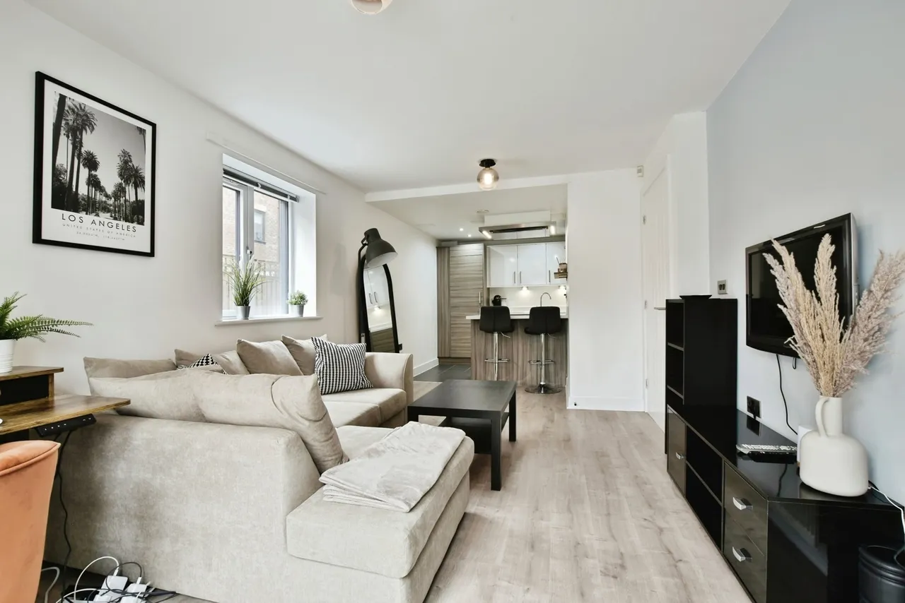 Woodfield Road, Broadheath, Altrincham, WA14, photo 13
