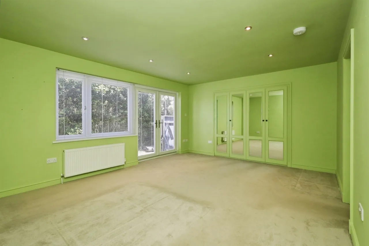 Dukes Drive, Eastbourne, photo 6