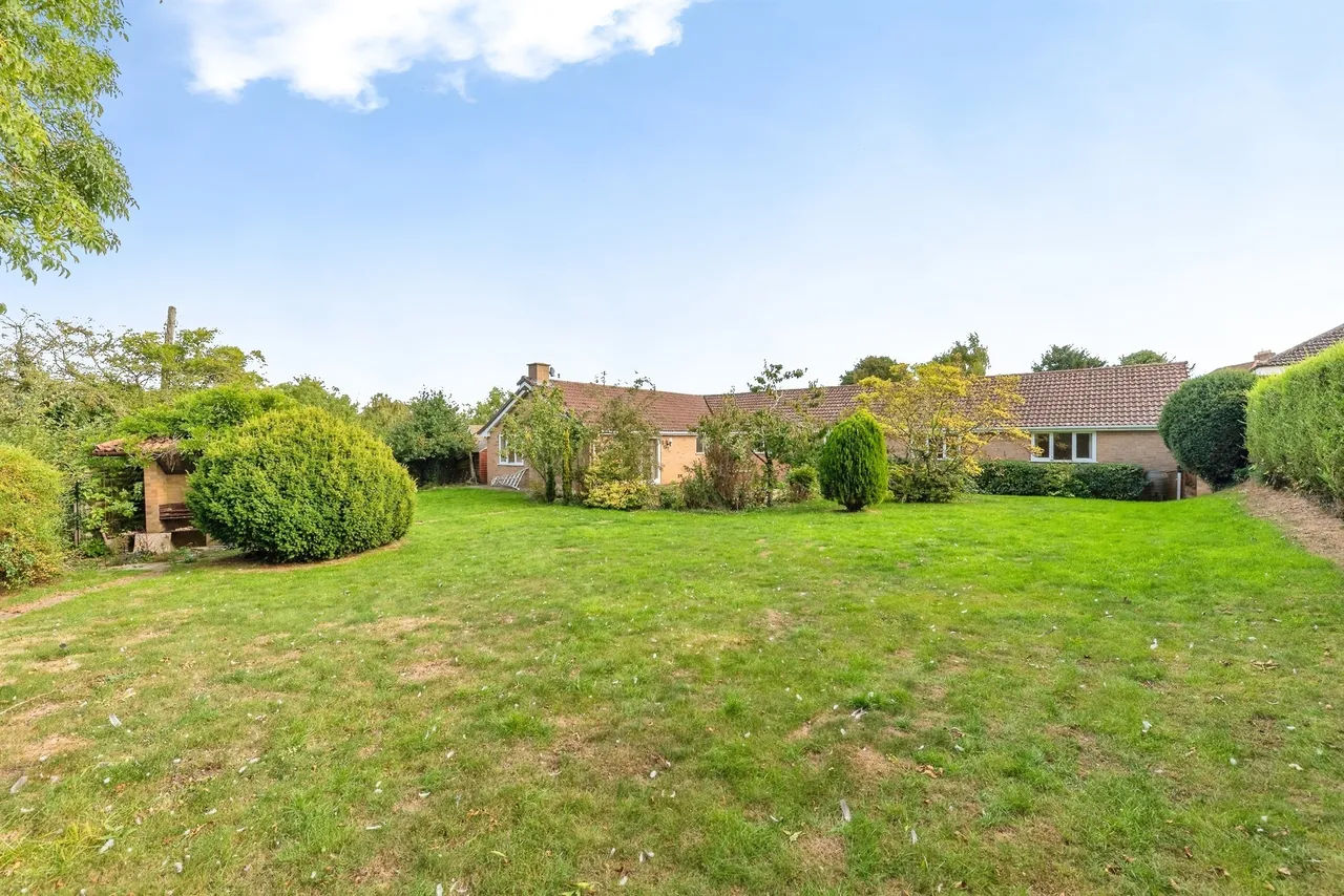 Crown Hill, Ropsley, NG33, photo 19