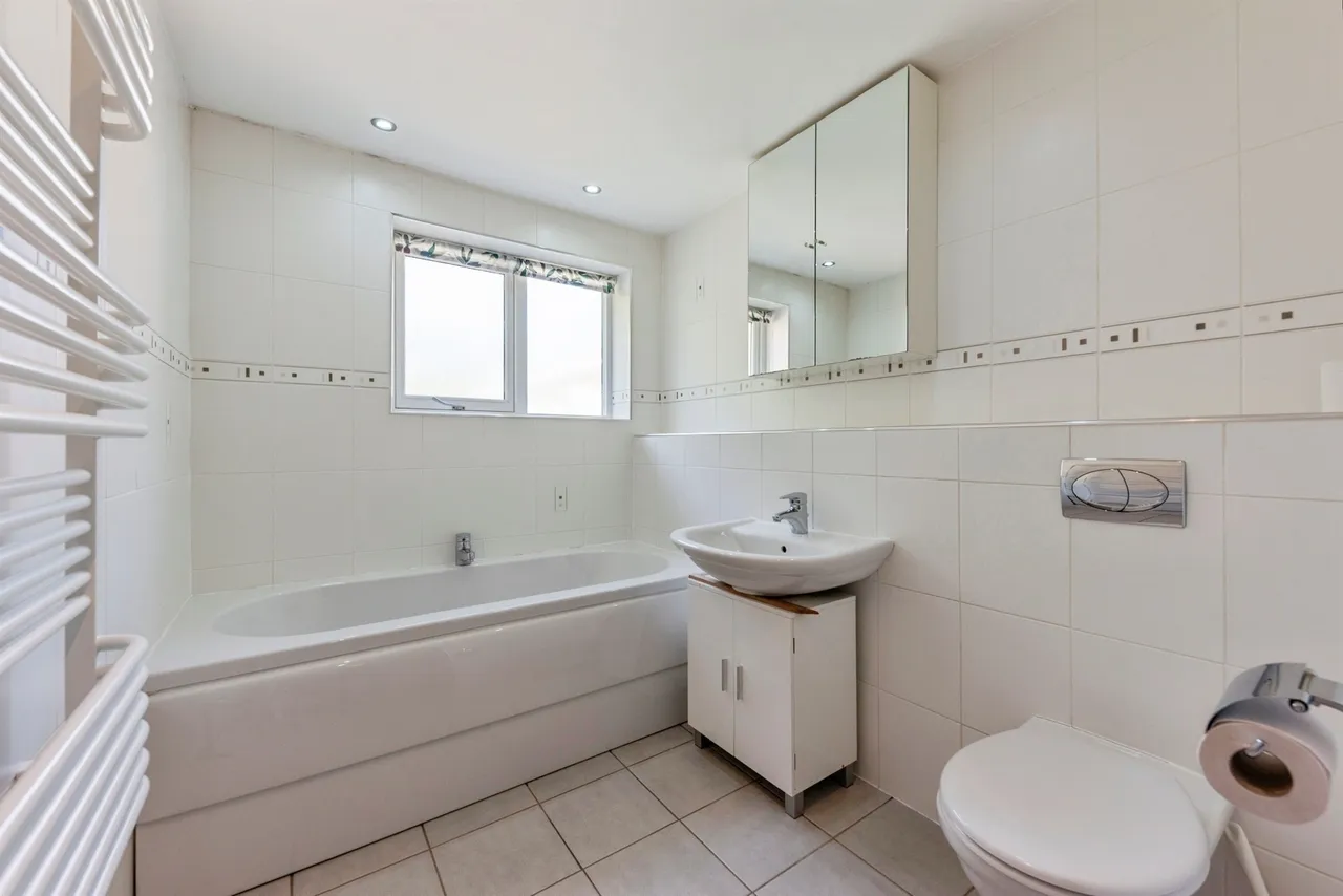 Crown Hill, Ropsley, NG33, photo 10