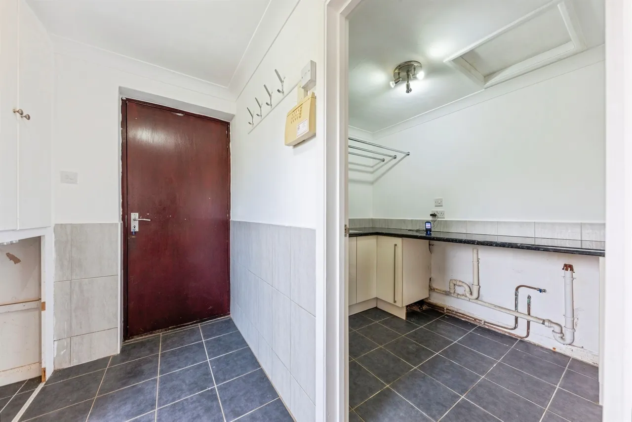 Crown Hill, Ropsley, NG33, photo 17