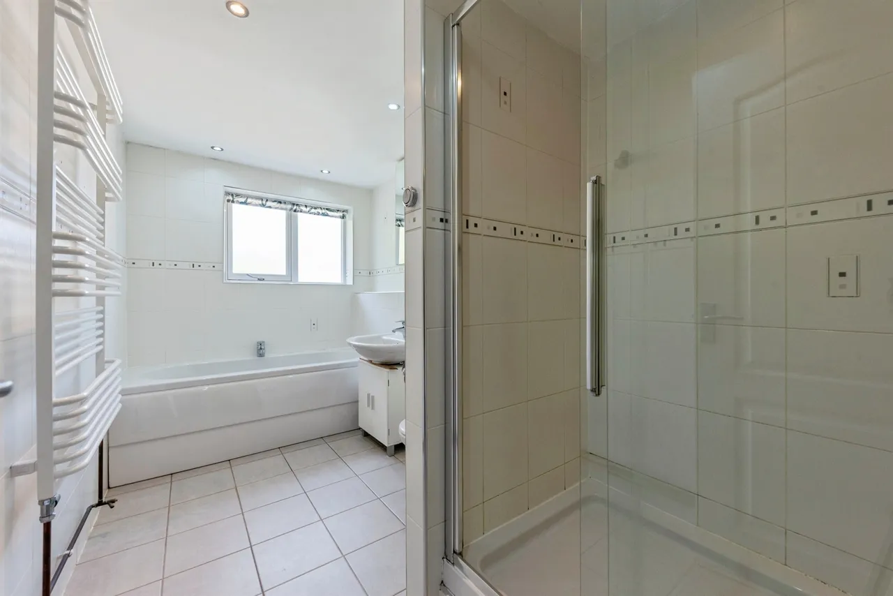 Crown Hill, Ropsley, NG33, photo 11
